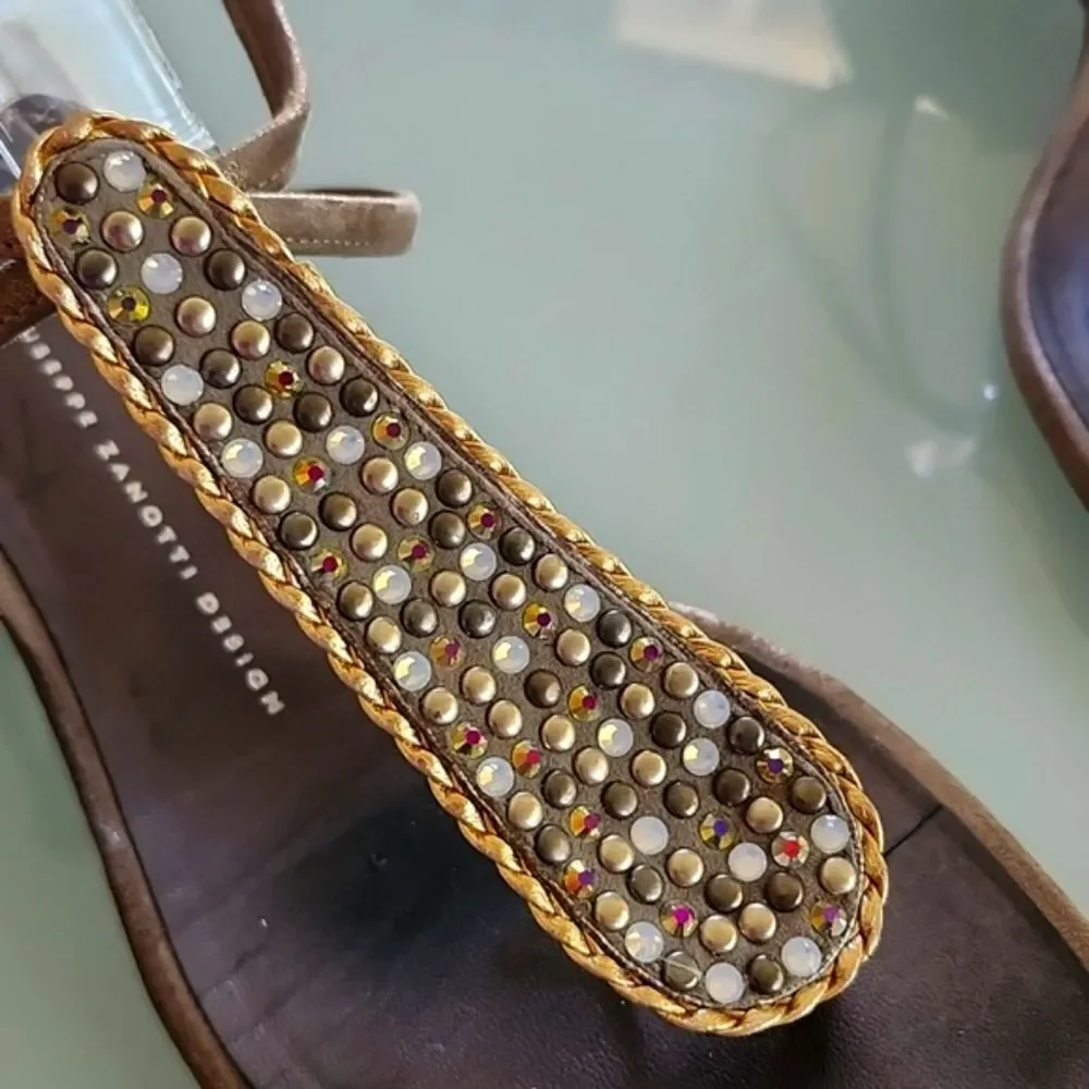 Giuseppe‎ Zanotti Crystal Embellished T-Strap Boho Luxe  Chic Sandals Size 39.5
